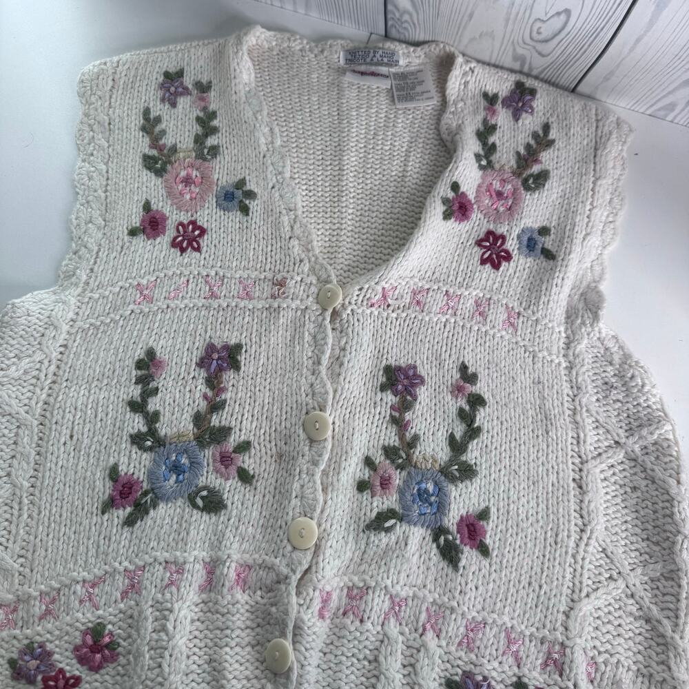 Vintage Bobbie Brooks Floral Hand Knit Vest XL Cottage Coquette
